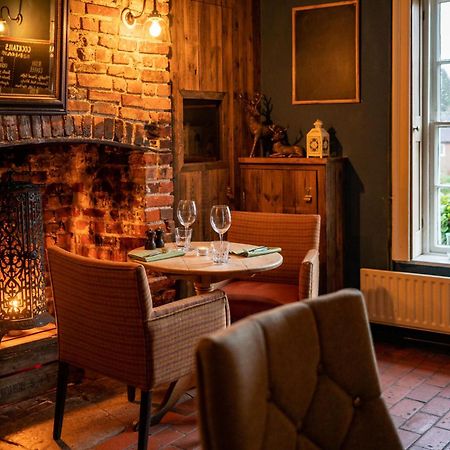The Royal Oak Inn Chichester Extérieur photo