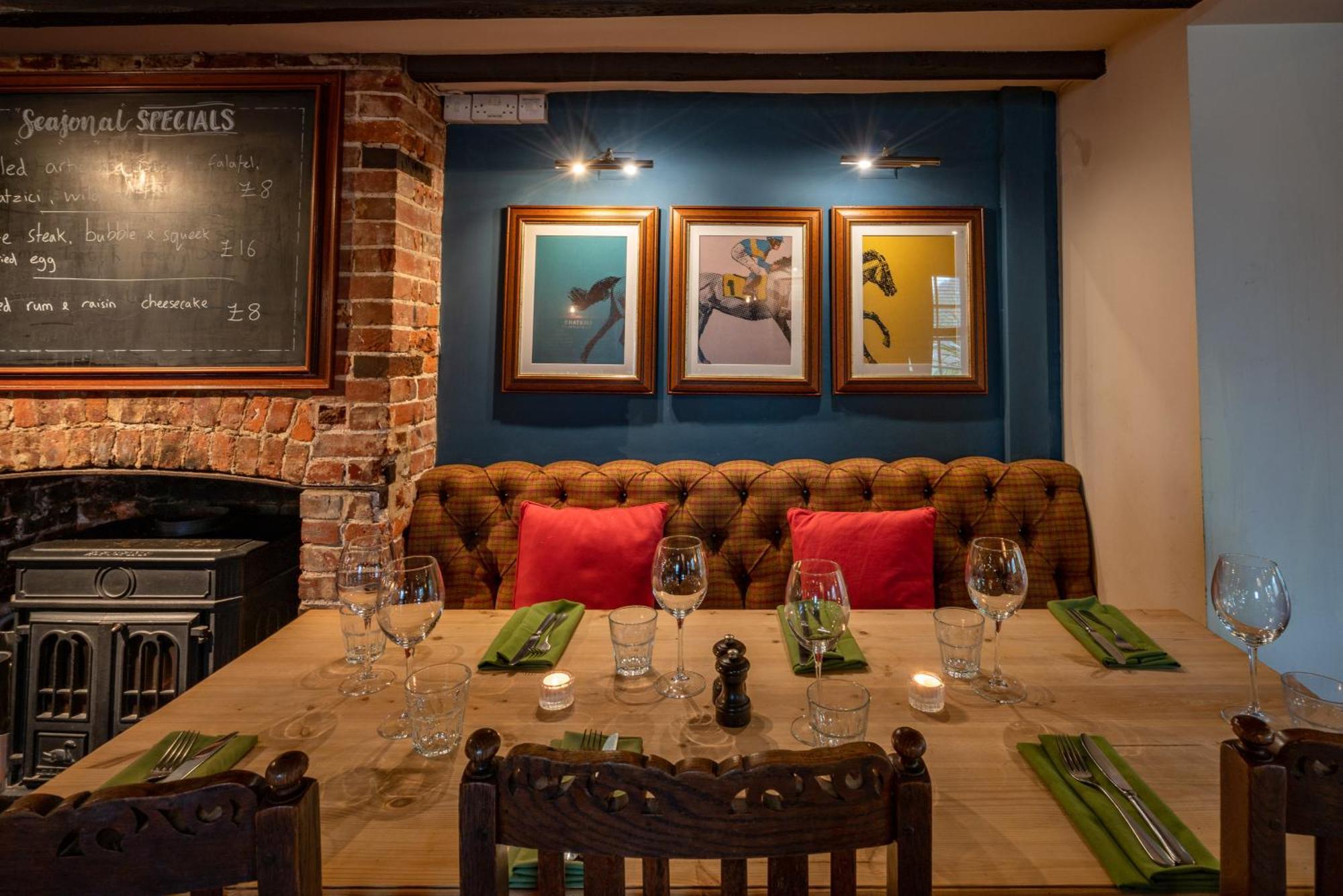 The Royal Oak Inn Chichester Extérieur photo
