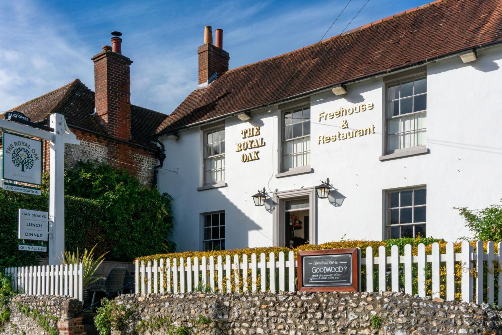 The Royal Oak Inn Chichester Extérieur photo