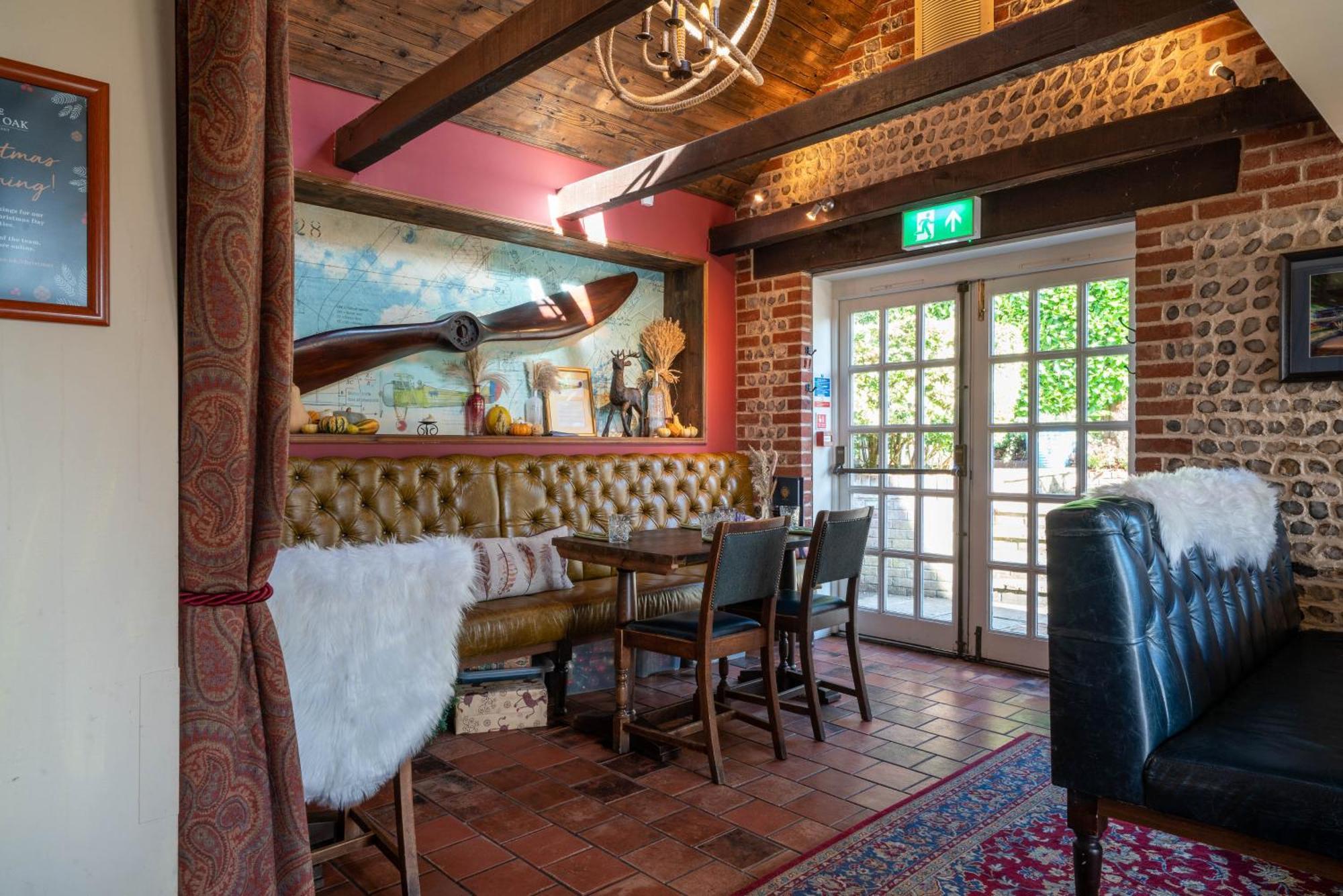 The Royal Oak Inn Chichester Extérieur photo