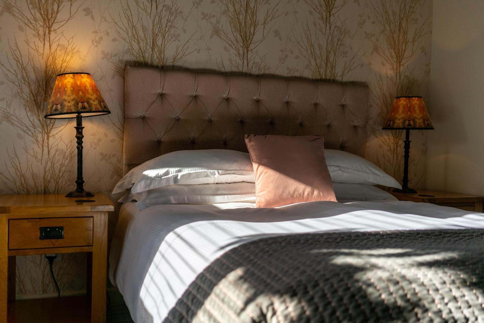 The Royal Oak Inn Chichester Extérieur photo