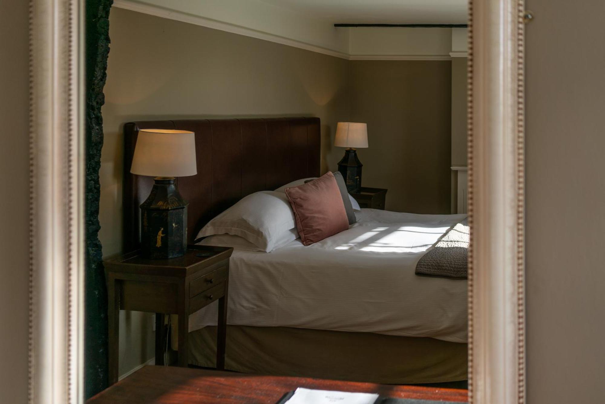 The Royal Oak Inn Chichester Extérieur photo
