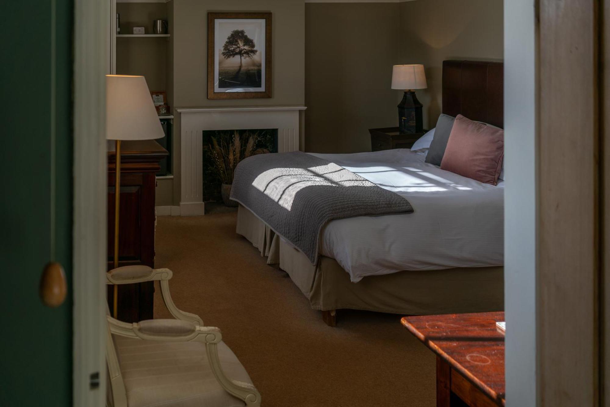 The Royal Oak Inn Chichester Extérieur photo