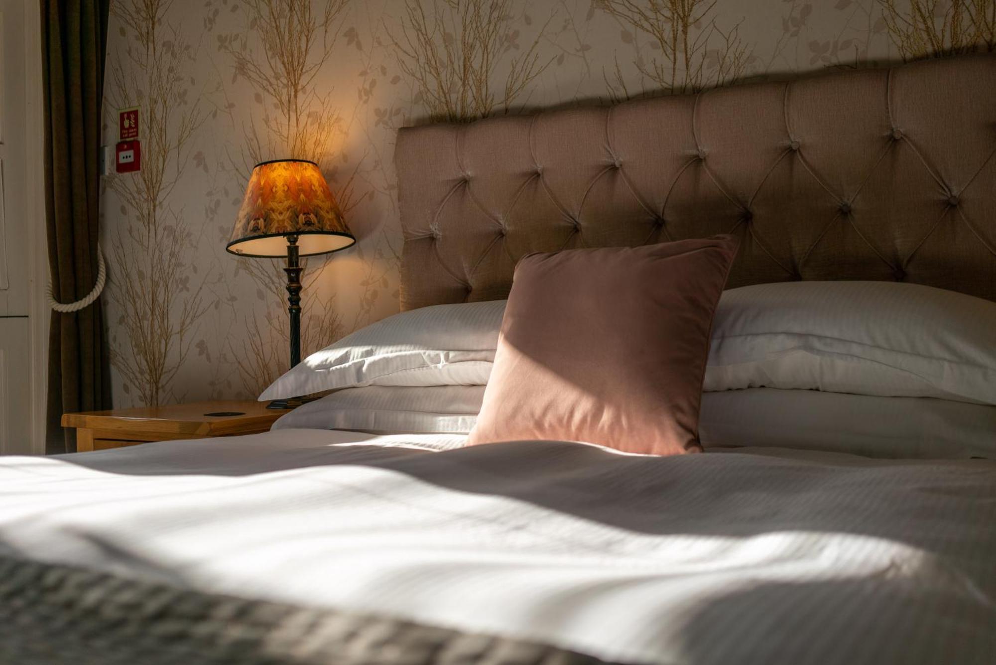 The Royal Oak Inn Chichester Extérieur photo
