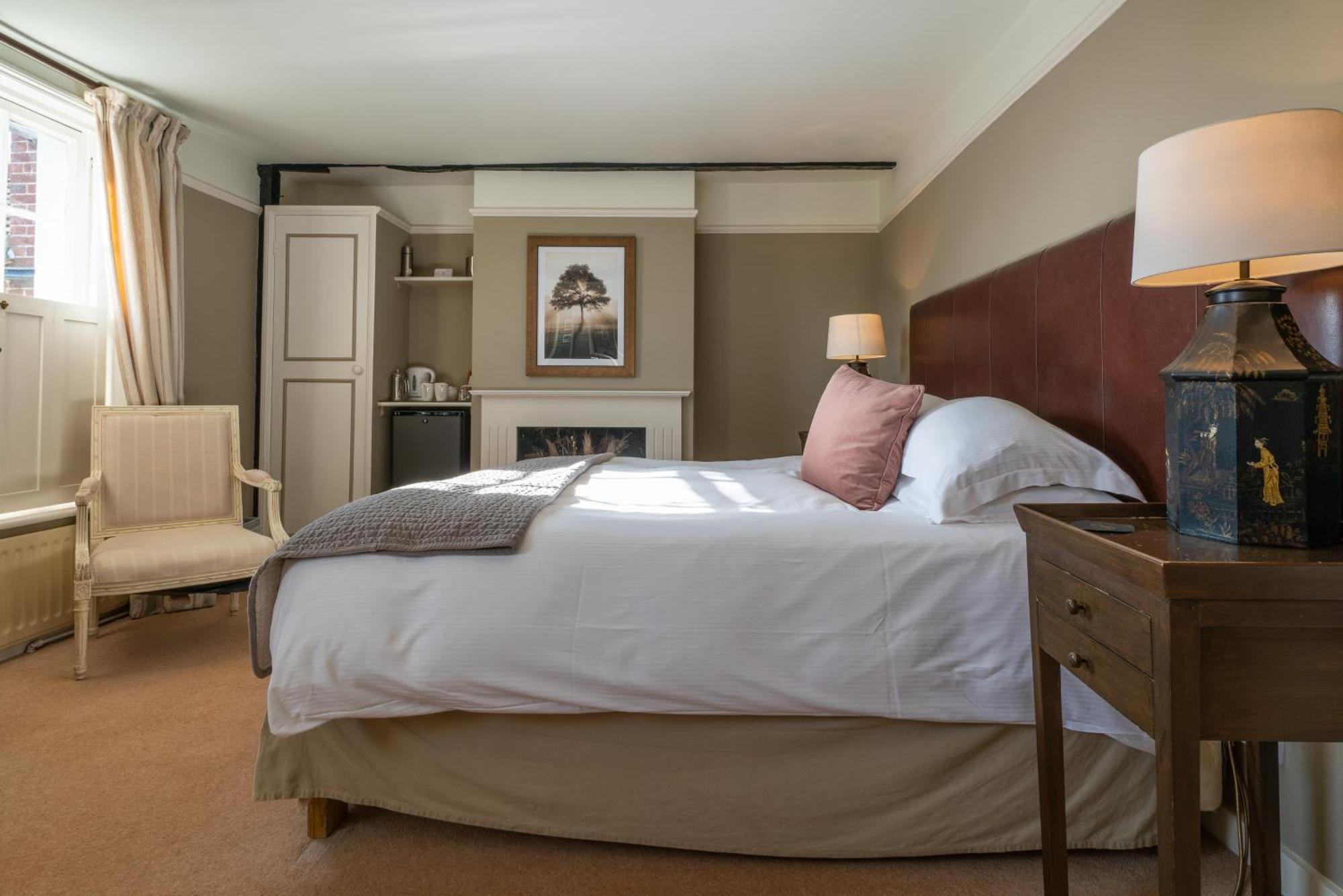 The Royal Oak Inn Chichester Extérieur photo