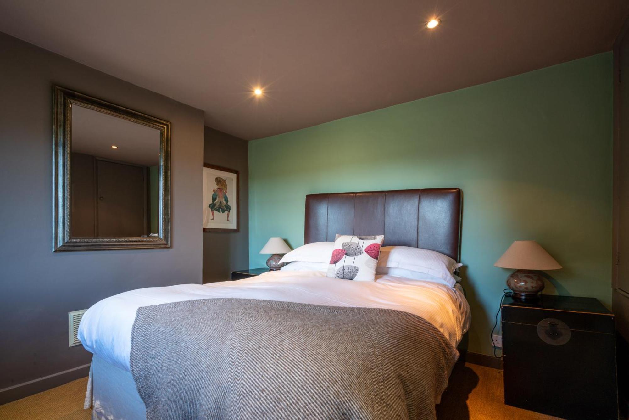 The Royal Oak Inn Chichester Extérieur photo
