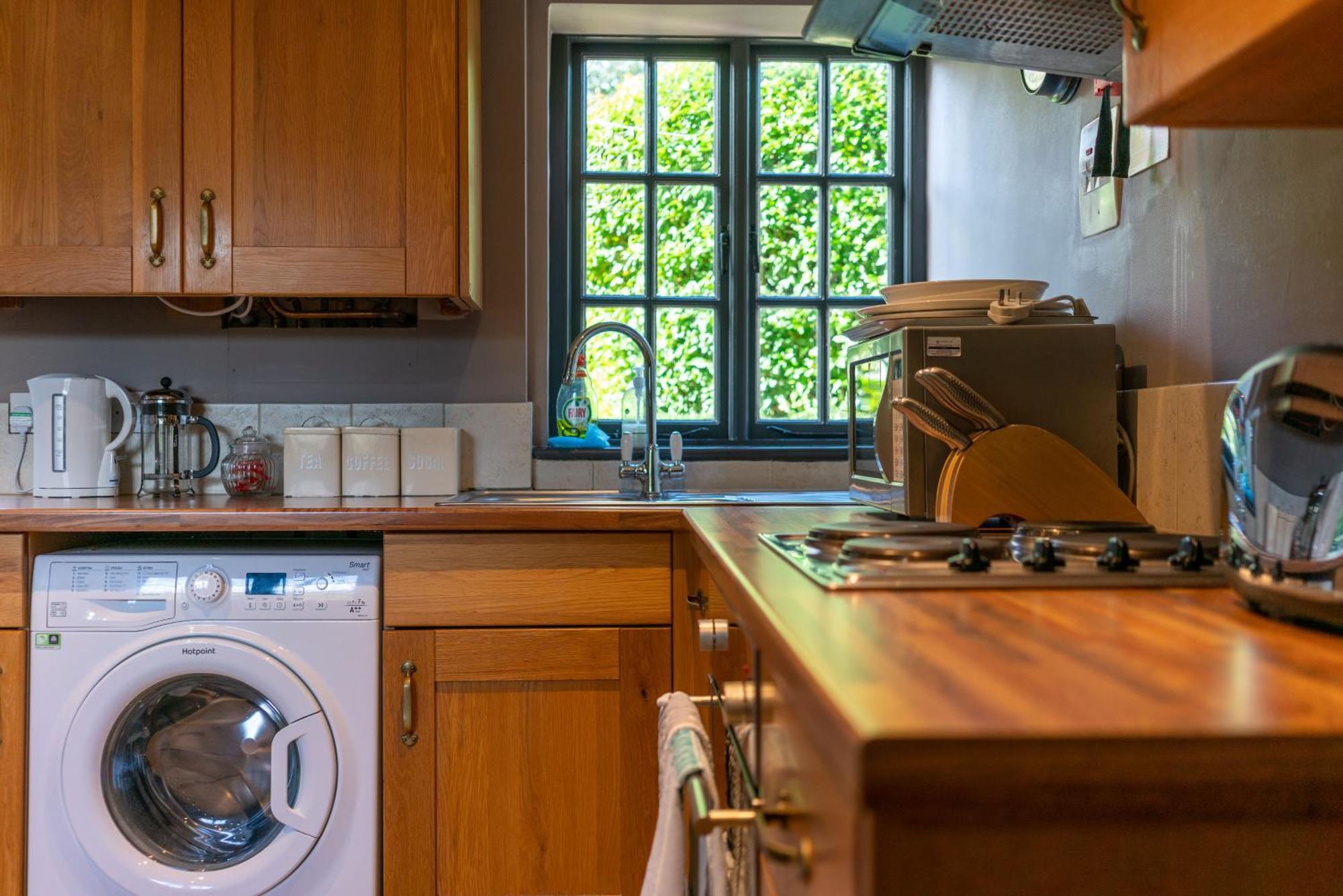 The Royal Oak Inn Chichester Extérieur photo